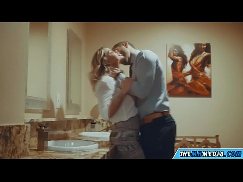❤️ Uma blonde obugaxayo ekuyenga endlini yangasese yomphakathi Zocansi kithi zu.xxxtun.ru ❌️